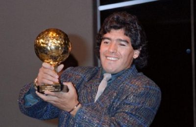 Σε δημοπρασία η «Χρυσή Μπάλα» του Παγκόσμιου Κυπέλλου του '86 που κατέκτησε ο Μαραντόνα