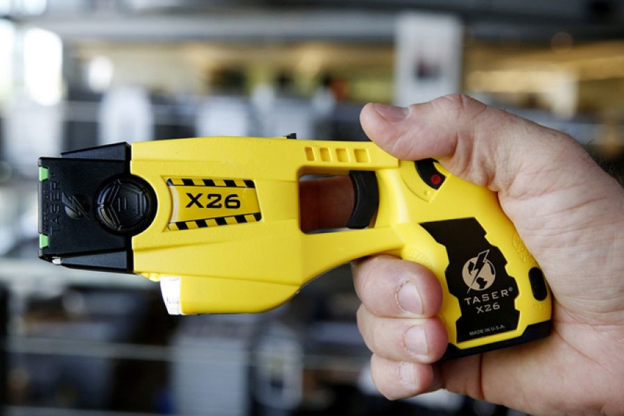 Επιτέθηκε στην γειτόνισσά της με Taser, 24Sports & News