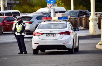 Ανησυχεί το Βερολίνο η πιθανότητα εκλογής Τραμπ