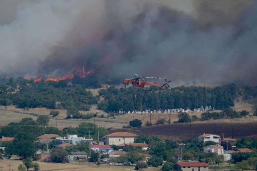 Πυρκαγιά στην Αλεξανδρούπολη – Στέλνει δύο εναέρια μέσα η Κύπρος