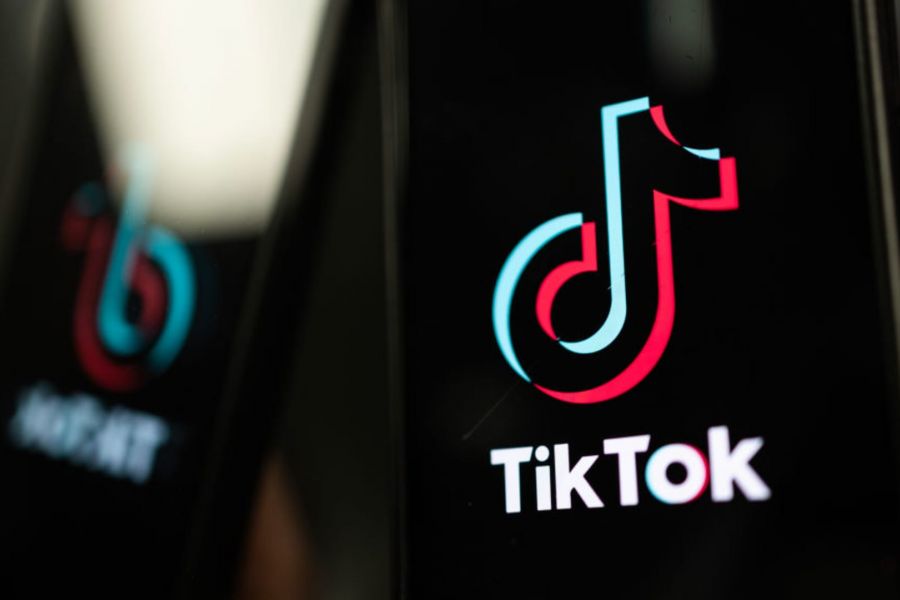 Οργή για γονείς – Η νέα «αρρωστημένη» τάση του TikTok (Vids)