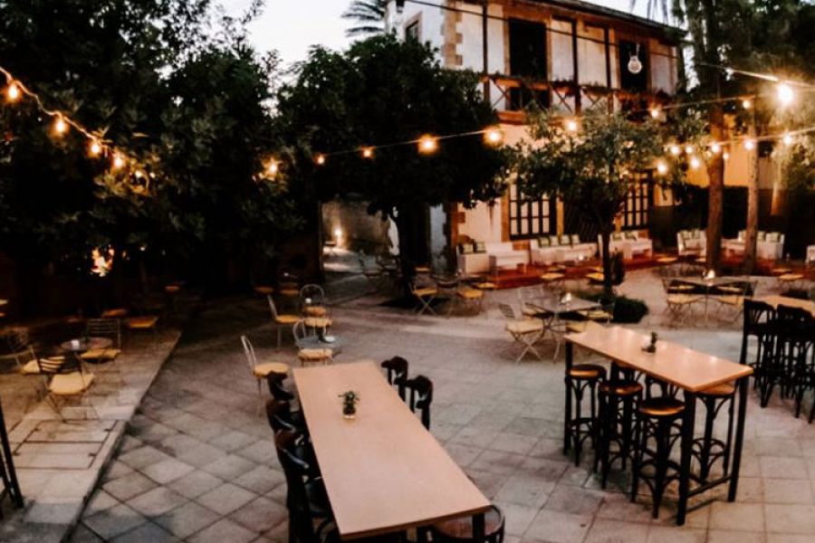 Δώδεκα υπέροχα Patios για να απολαύσεις ωραία κοκτέιλ