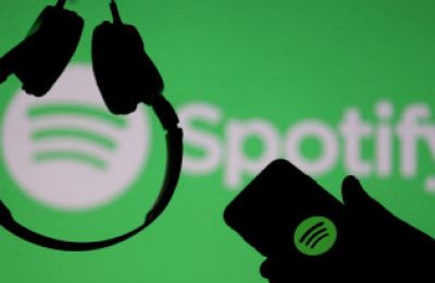 Το Spotify ετοιμάζει λειτουργία φωνητικής μετάφρασης για podcast
