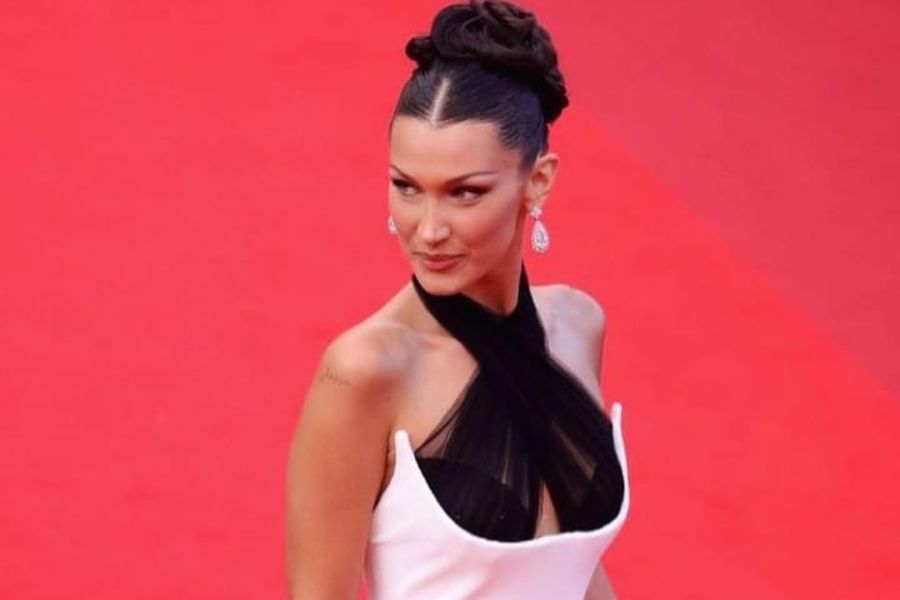 «Πικραμένη» η Bella Hadid