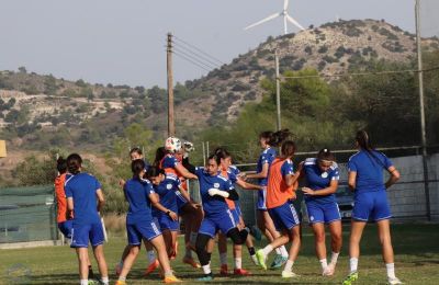 Στα επτά τέρματα ο Κάστανος, στις 74 συμμετοχές ο Αρτυματάς 