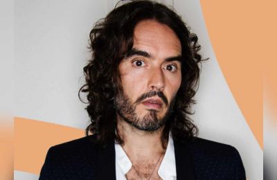 Russell Brand: Διάλεγε γυναίκες από το κοινό και η παραγωγή ζήταγε τα τηλέφωνα τους