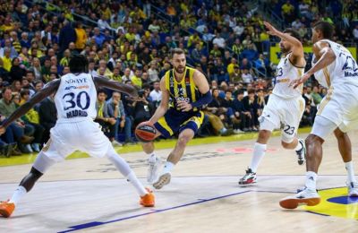 Euroleague: Διαμαντίδης και Τζέιμς διεκδικούν θέση στην κορυφαία 25αδα