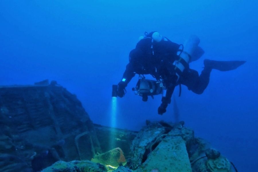 Τραγωδία σε καταδυτική εκδρομή – Ένας νεκρός και 17 διασωθέντες τουρίστες