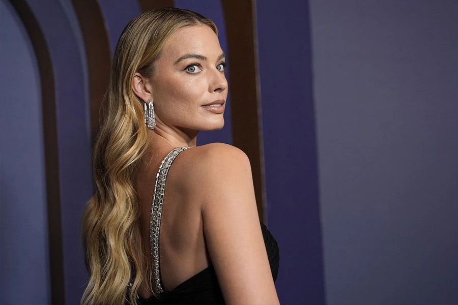 Η Margot Robbie είπε αντίο στα μακριά μαλλιά