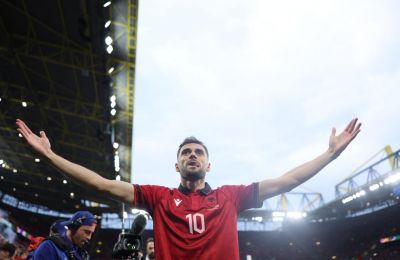 Σόκαρε την Ιταλία στα 23'' η Αλβανία, απάντησε ο Μπαστόνι (vid)
