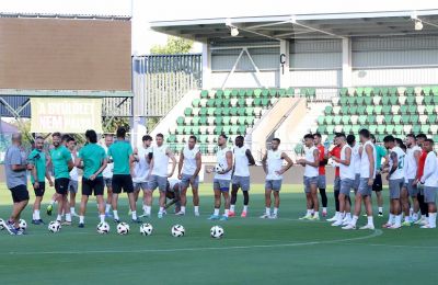 ΑΕΚ: Πλάνα από την προπόνηση στην Ουγγαρία (vid)