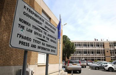 Ο Στάρμερ δεν απάντησε αν έπεισε τον Μπάιντεν για τους πυραύλους