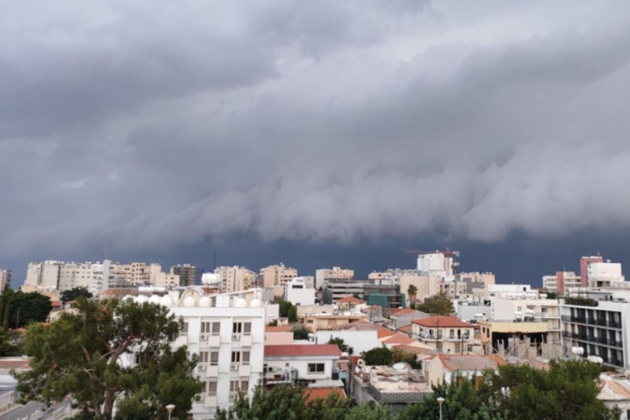 Ισχυρή καταιγίδα σε αρκετές περιοχές της Λεμεσού