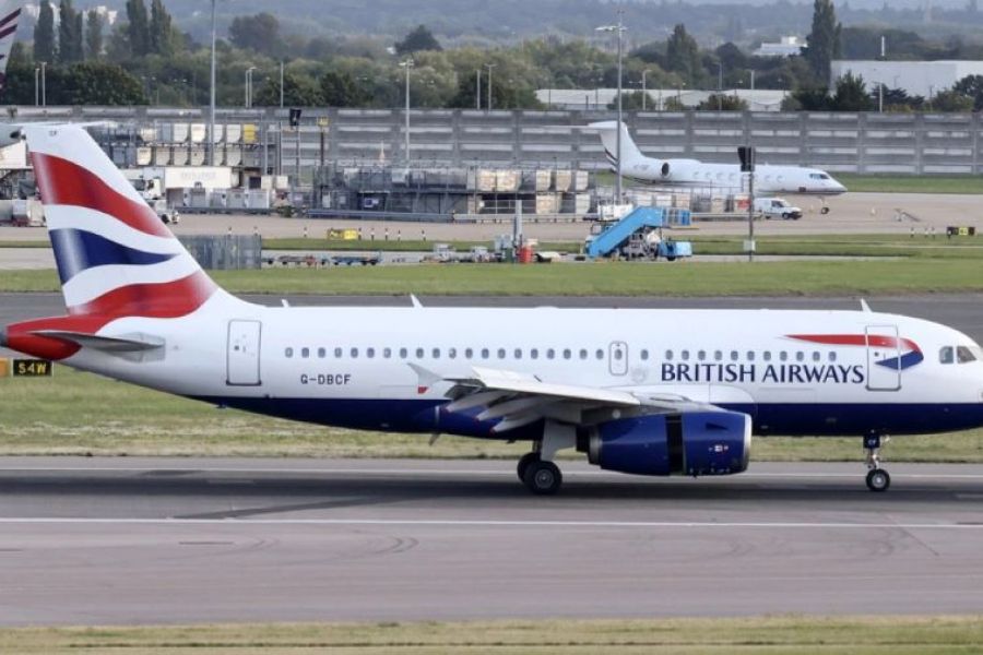 Καθηλώθηκαν δεκάδες πτήσεις της British Airways λόγω προβλημάτων