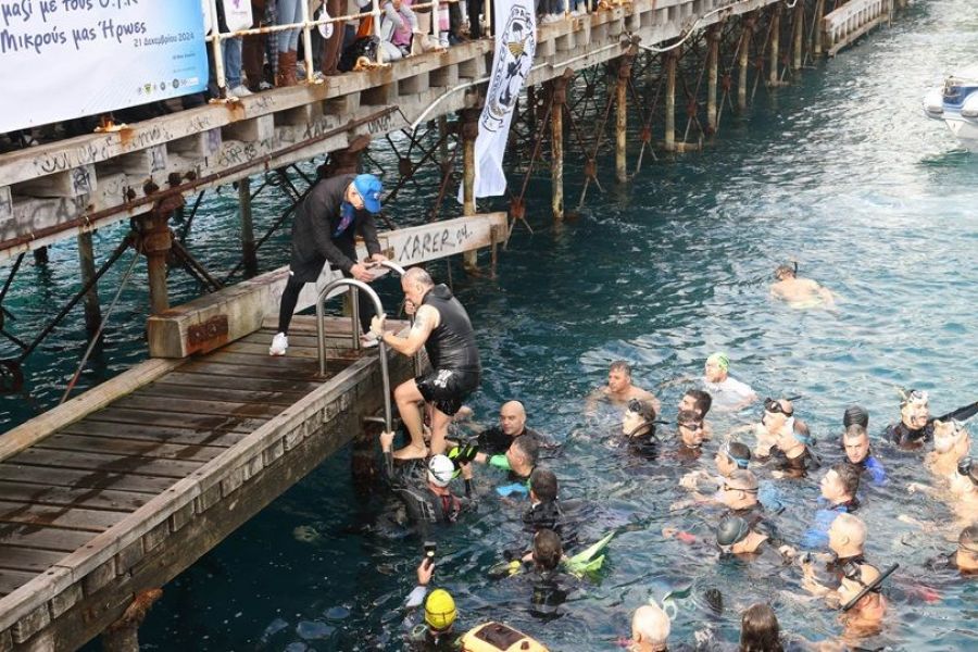 Κολύμπησαν για 8η χρονιά στην Λεμεσό για τους «Μικρούς Ήρωες»