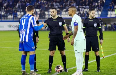 «Ξέχασε να δώσει κίτρινες... για όνομα του Θεού ήταν ξεκάθαρο φάουλ»