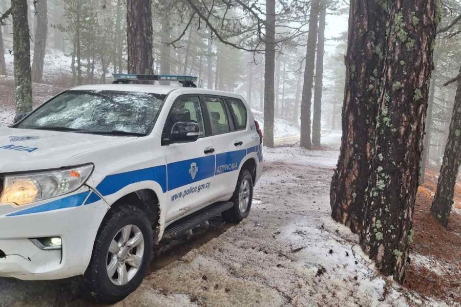 Έντονη χαλαζόπτωση και ομίχλη στο Τρόοδος , 24Sports & News