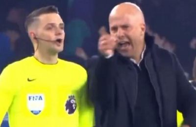 «Καμπάνα» στον διαιτητή Κουτ από την UEFA (vid)