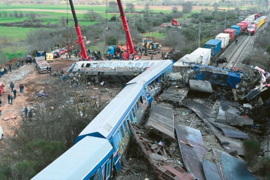 Hellenic Train: «Ατυχής σύμπτωση η πυρκαγιά και η έκρηξη στα Τέμπη»