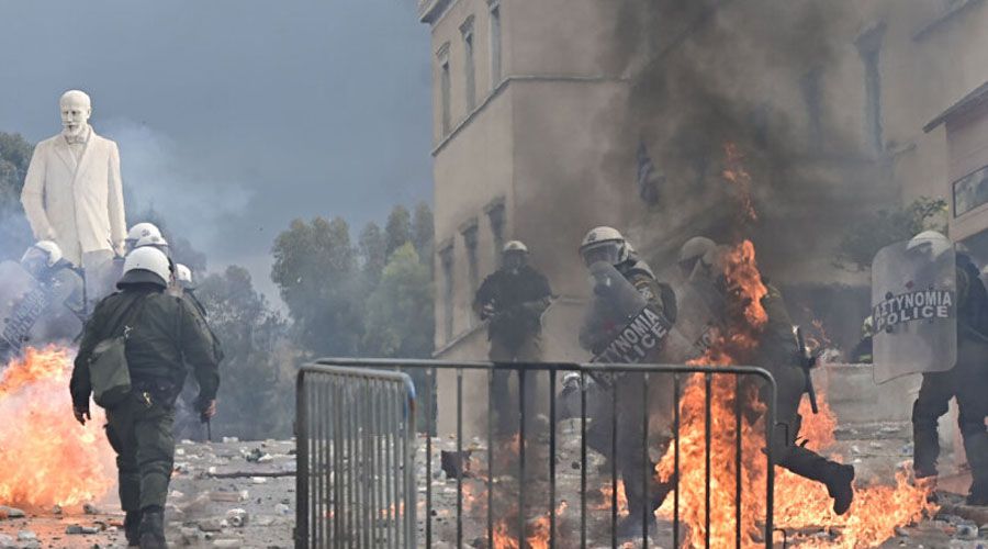 LIVE: Μολότοφ και φωτιές στην Αθήνα (ΦΩΤΟΣ, ΒΙΝΤΕΟ)