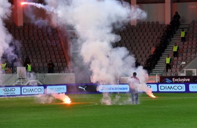 Βάσει του τροποποιητικού νομοσχεδίου, ο ΚΟΑ αποκτά πλήρη πρόσβαση στα στοιχεία των μελών των συνδέσμων φιλάθλων ενώ η Αστυνομία δύναται να κλείνει υποστατικά τους