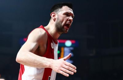 Κλείδωσε την παρουσία του στα playoffs ο Ολυμπιακός!