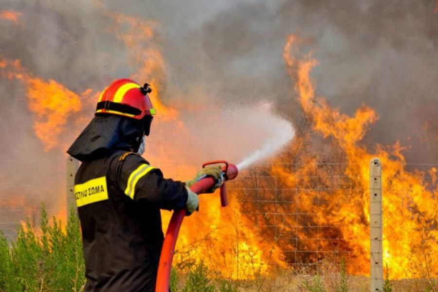 Ενδείξεις ότι πυρκαγιές τίθενται εσκεμμένα