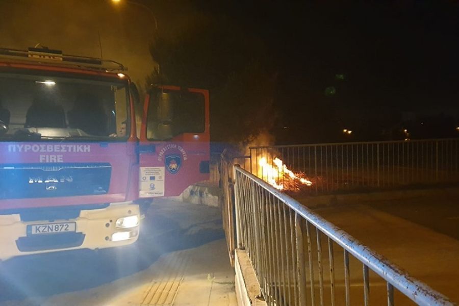 Έβαλαν φωτιά σε αίθουσα δημοτικού στον Στρόβολο